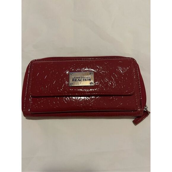 Kenneth Cole burgundy wallet - Picture 1 of 5